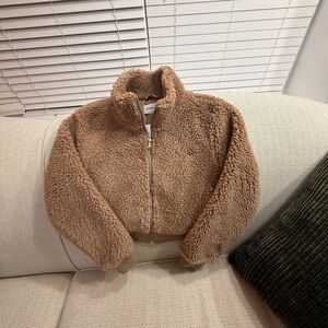 Aritzia Sunday Best Cropped Teddy Jacket. New With Tags. Size XS.